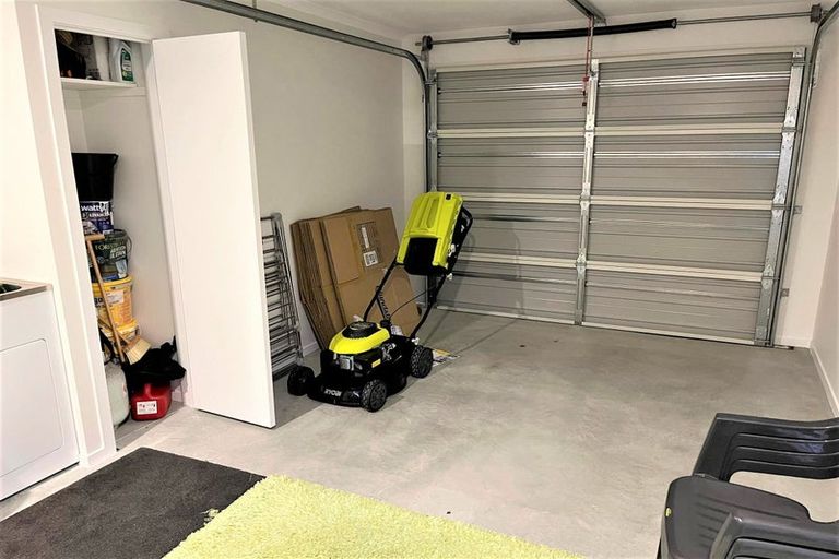 Photo of property in 25 Grovedale Square, Wainuiomata, Lower Hutt, 5014