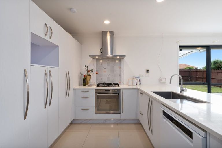Photo of property in 4 Shiraz Place, Henderson, Auckland, 0612