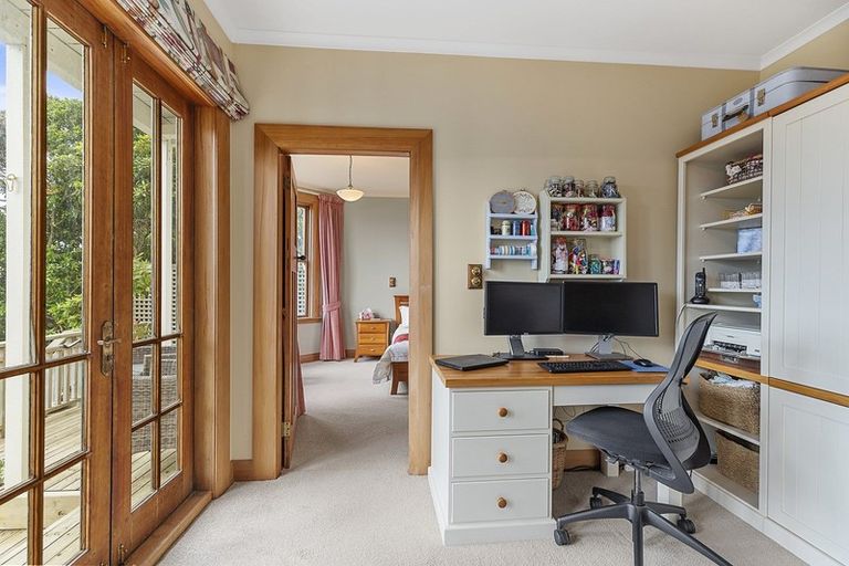 Photo of property in 35 Karepa Street, Brooklyn, Wellington, 6021