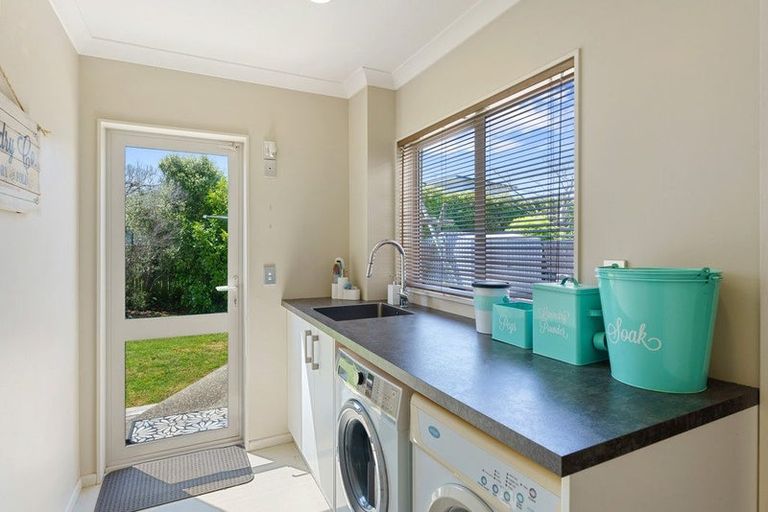 Photo of property in 6 Rae Lane, Paraparaumu Beach, Paraparaumu, 5032