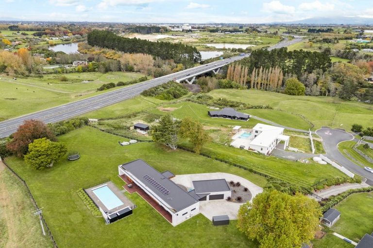 Photo of property in 17 Piriti Lane, Horsham Downs, Hamilton, 3281