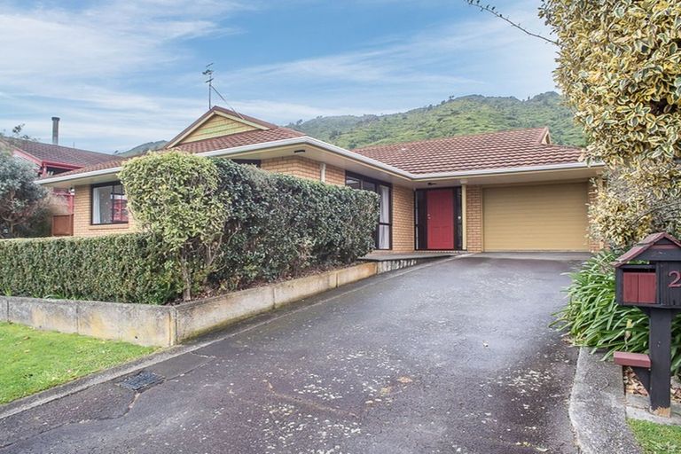 Photo of property in 21 Huia Street, Waikanae, 5036