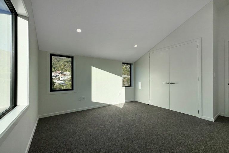 Photo of property in 323 Riverside Drive, Waterloo, Lower Hutt, 5011