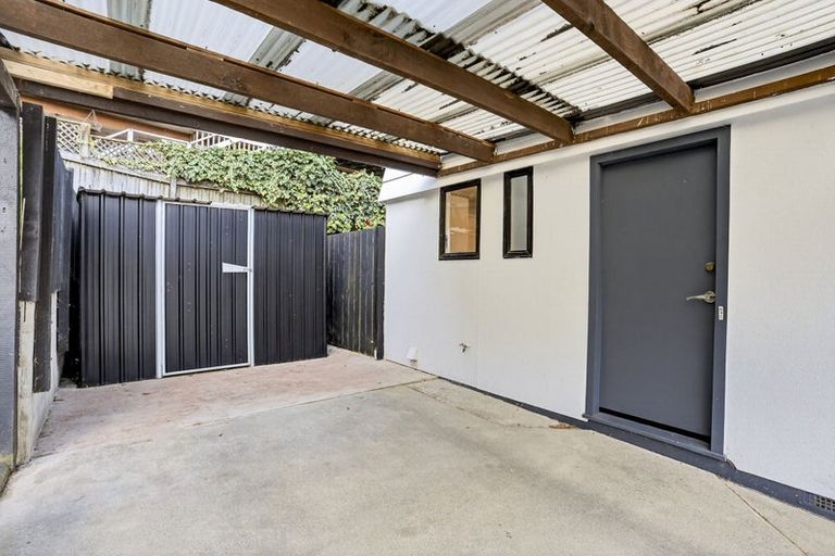 Photo of property in 3/4 Telstar Place, Beach Haven, Auckland, 0626