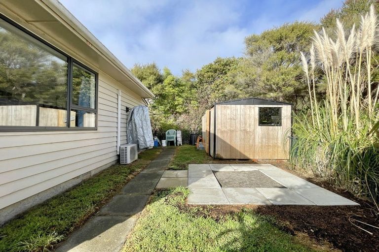Photo of property in 27 Kerkwall Drive, Naenae, Lower Hutt, 5011