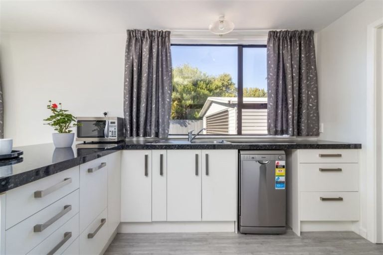 Photo of property in 532b Ferry Road, Woolston, Christchurch, 8023