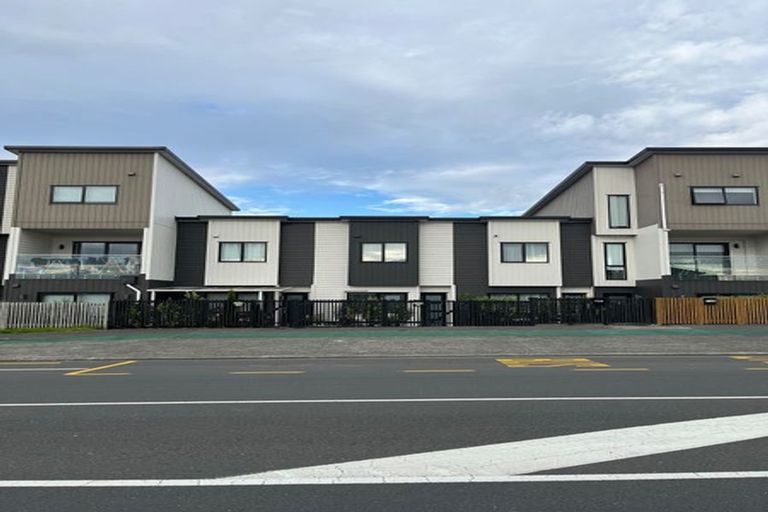 Photo of property in 114a Totara Road, Whenuapai, Auckland, 0618