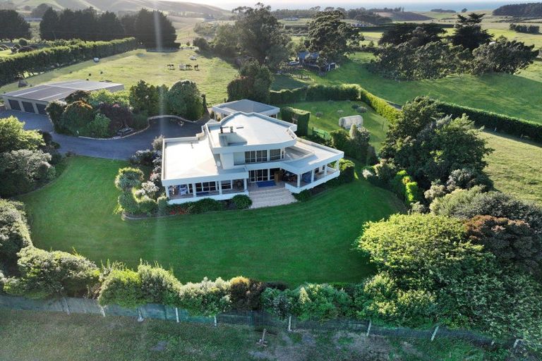 Photo of property in 174 Awamoa Road, Holmes Hill, Oamaru, 9492