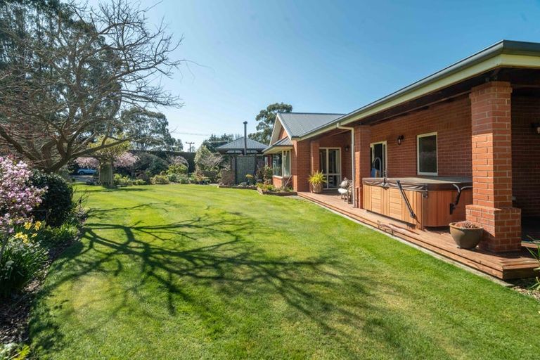 Photo of property in 183 Neeves Road, Kaiapoi, 7691