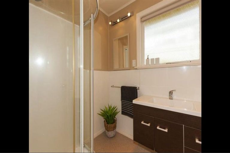 Photo of property in 48 Raumati Road, Raumati Beach, Paraparaumu, 5032