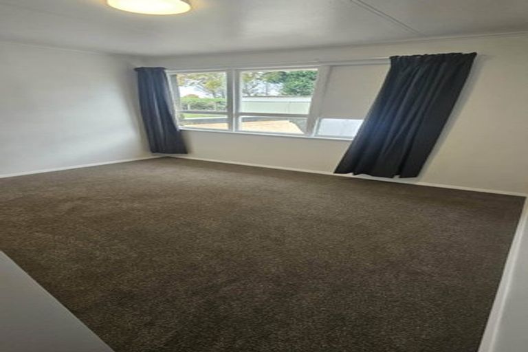 Photo of property in 23-25 Stephens Crescent, Highbury, Palmerston North, 4412
