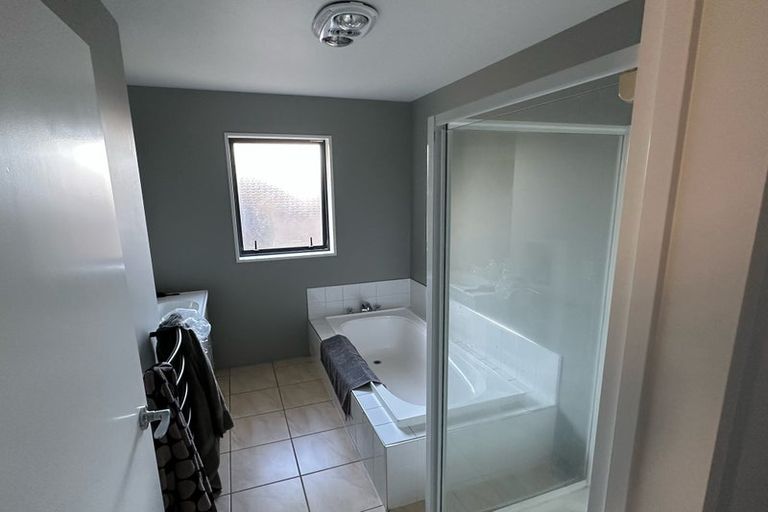 Photo of property in 18 Richard Seddon Drive, Northwood, Christchurch, 8051