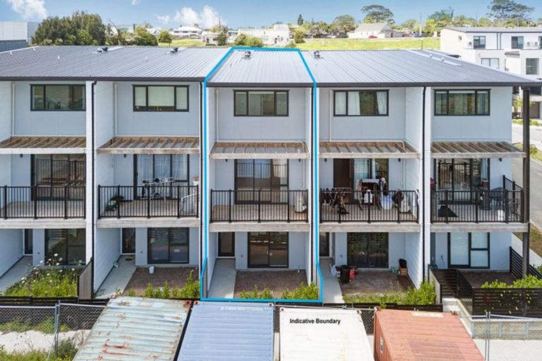 Photo of property in 8 Jabuka Street, Glen Eden, Auckland, 0602