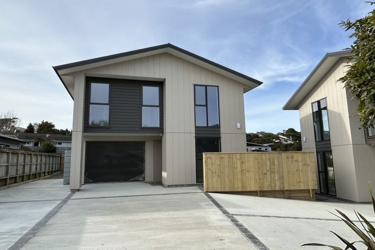 Photo of property in 9 Barque Crescent, Whitby, Porirua, 5024