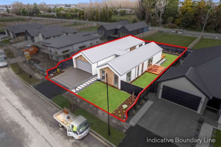 Photo of property in 11 Twin Meadows Drive, Casebrook, Christchurch, 8051