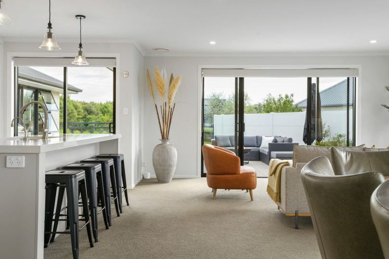 Photo of property in 23 Mike Smith Drive, Cambridge, 3434