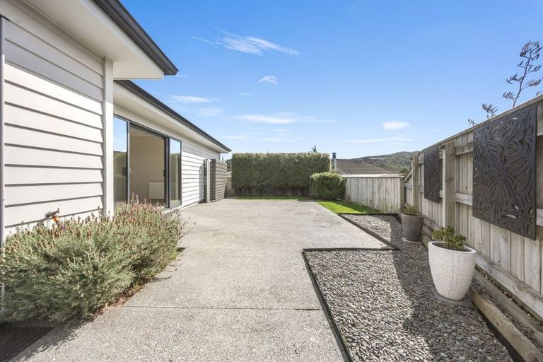 Photo of property in 13 Henrietta Maxwell Grove, Wainuiomata, Lower Hutt, 5014