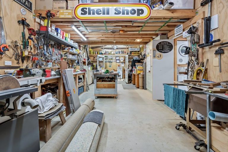 Photo of property in 2 Forest View Road, Te Kamo, Kamo, 0185