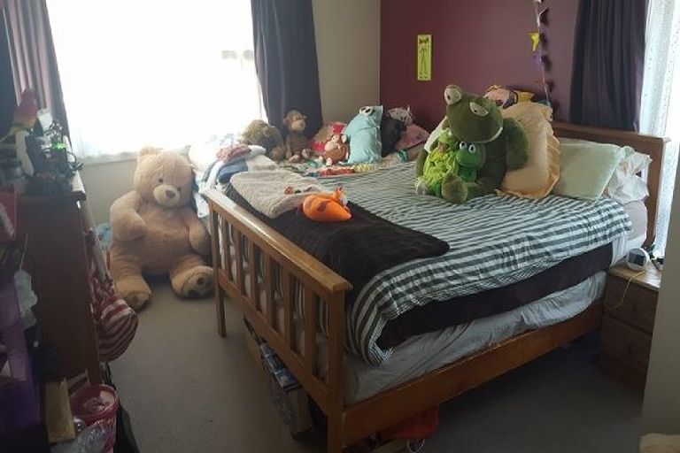 Photo of property in 184 Springs Road, Hornby, Christchurch, 8042