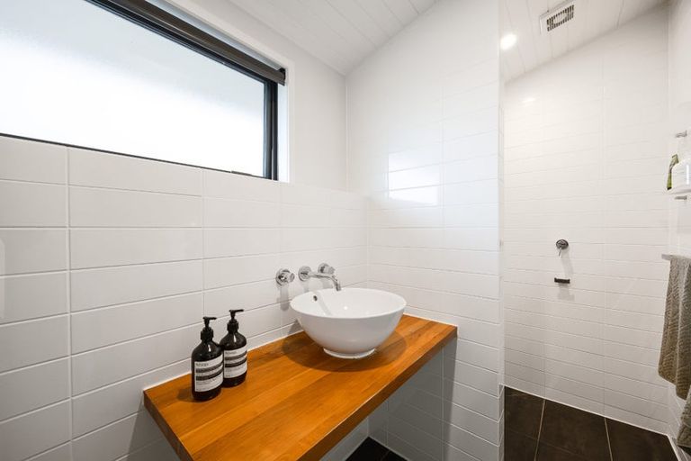 Photo of property in 35 Rock Isle Road, Torbay, Auckland, 0630