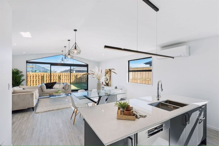 Photo of property in 1 Lolite Lane, Rolleston, 7615