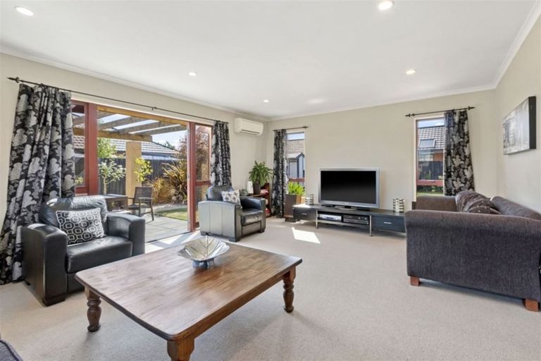 Photo of property in 5 Rembrandt Drive, Rolleston, 7614