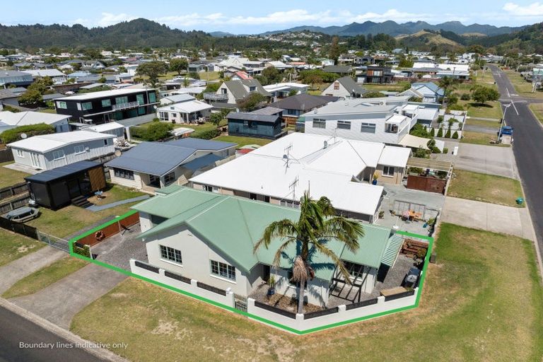 Photo of property in 201 Ocean Road, Whangamata, 3620