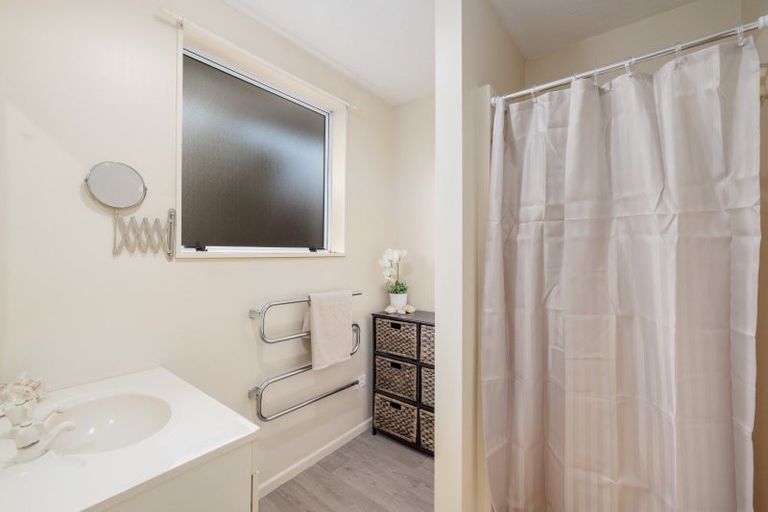 Photo of property in 1/68 Lowry Avenue, Redwood, Christchurch, 8051