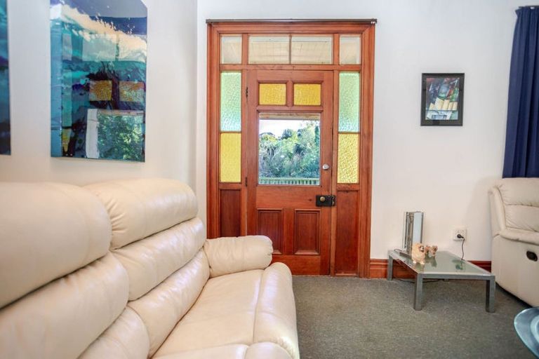 Photo of property in 41 Riverdale Road, Dannevirke, 4930