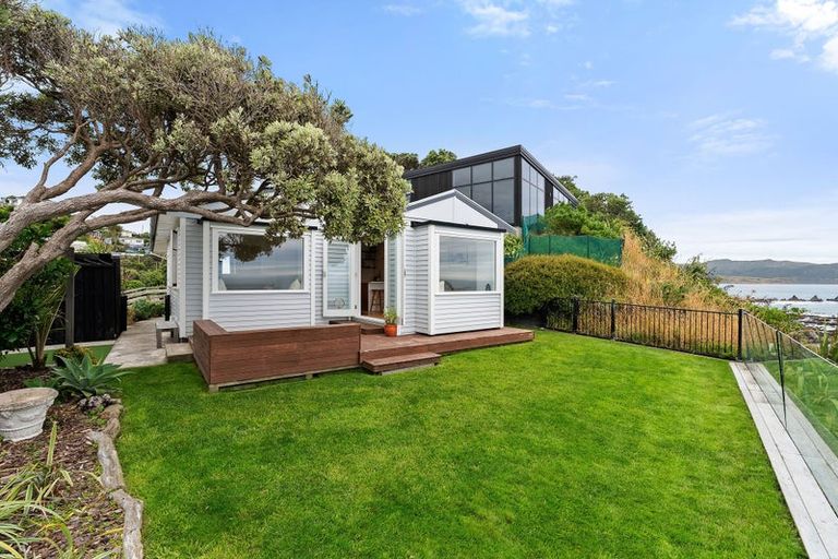 Photo of property in 191 Severn Street, Island Bay, Wellington, 6023