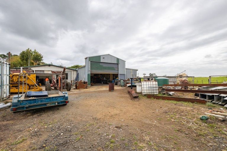 Photo of property in 2160 Awhitu Road, Pollok, Waiuku, 2684