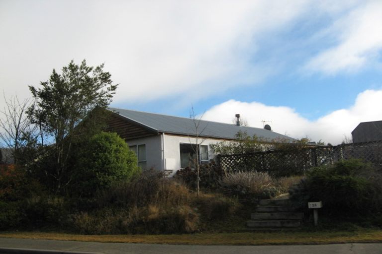Photo of property in 35&35a Remarkables Crescent, Frankton, Queenstown, 9300