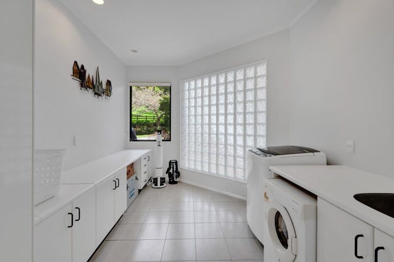 Photo of property in 371b Mangorei Road, Merrilands, New Plymouth, 4312