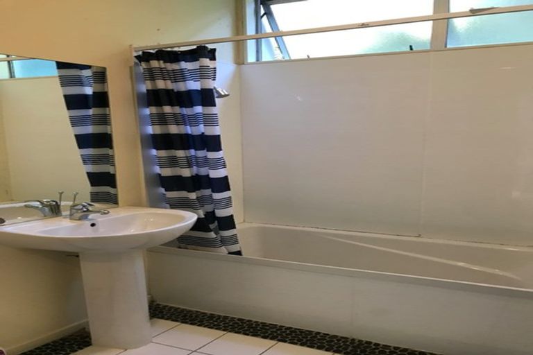 Photo of property in 306u4 Evans Bay Parade, Hataitai, Wellington, 6021
