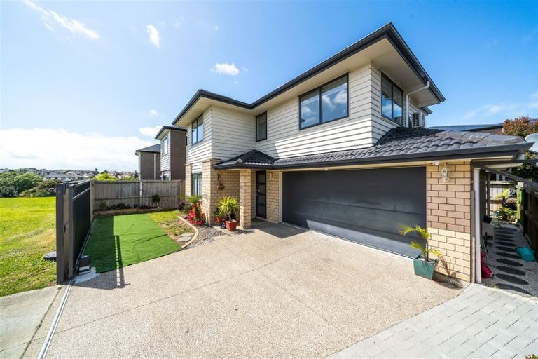 Photo of property in 93 Naylors Drive, Mangere, Auckland, 2022