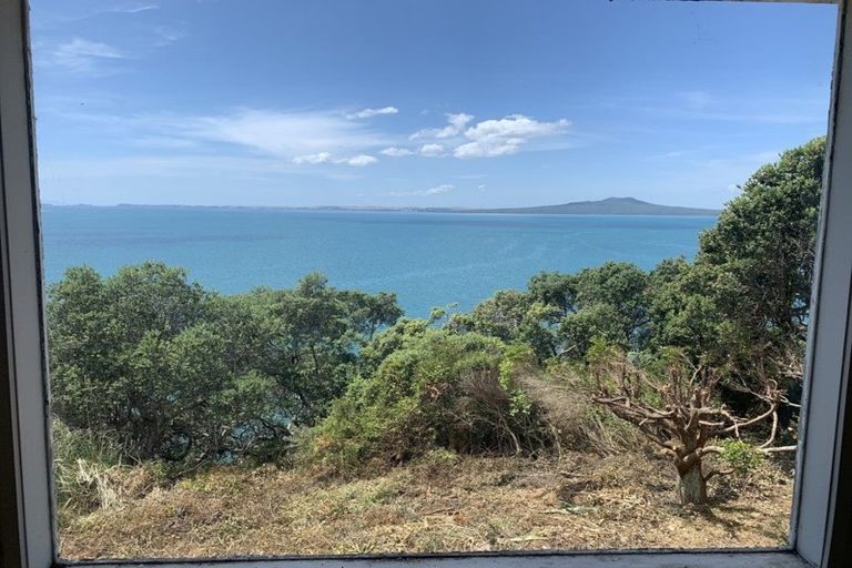 Photo of property in 247 Beach Road, Campbells Bay, Auckland, 0630