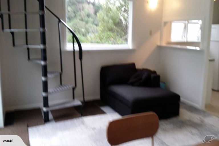 Photo of property in 75 Todman Street, Brooklyn, Wellington, 6021