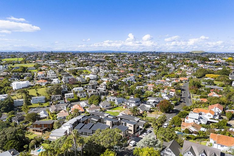 Photo of property in 3/165 Wellington Street, Howick, Auckland, 2014