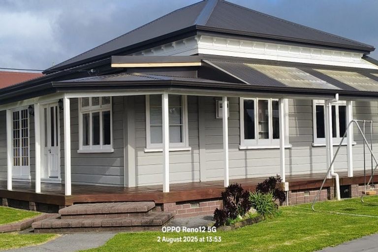 Photo of property in 91 Queen Street, Waitara, 4320