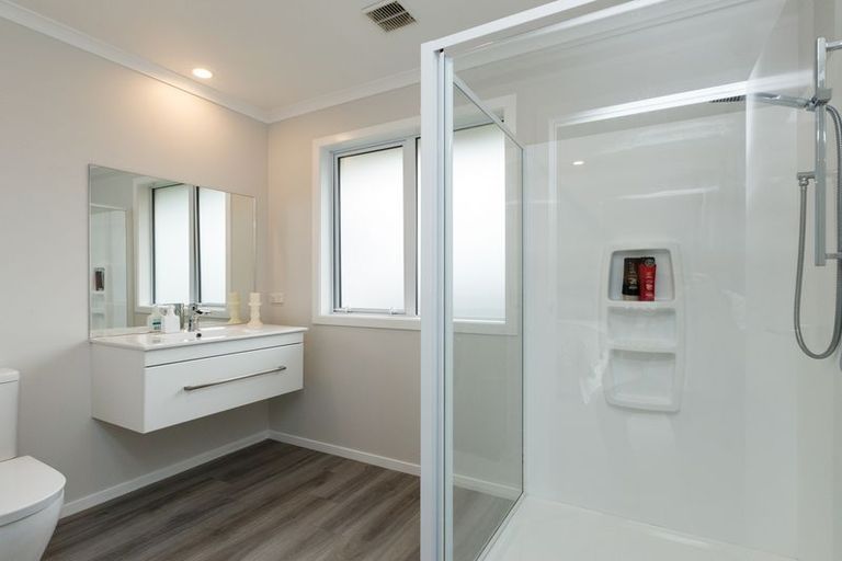 Photo of property in 20 Pegasus Place, Kelvin Grove, Palmerston North, 4414