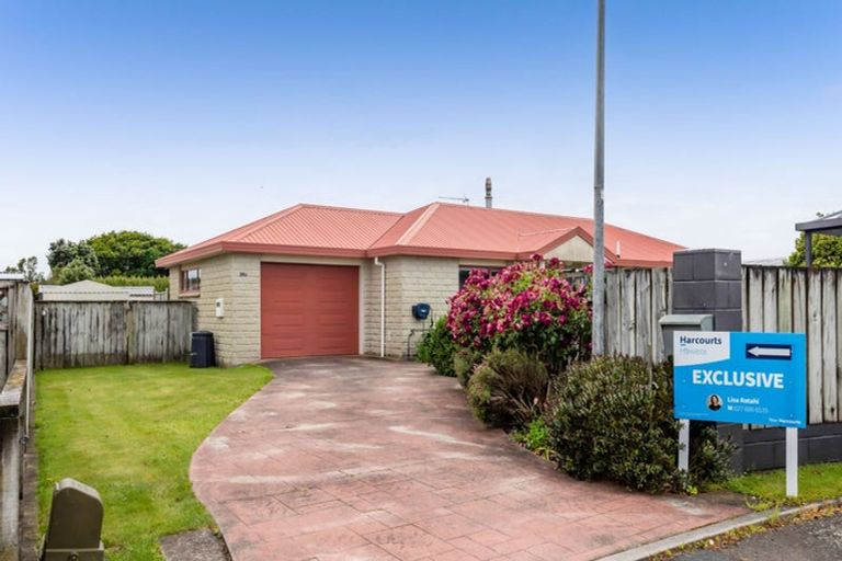 Photo of property in 26c Dixon Avenue, Hawera, 4610