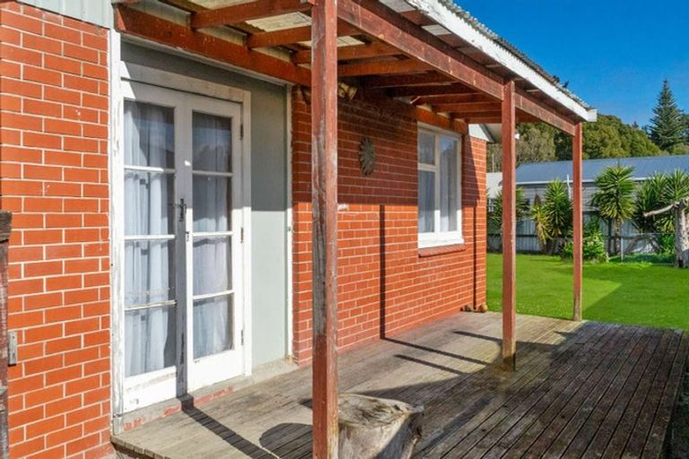 Photo of property in 16 Karaka Street, Wairoa, 4108
