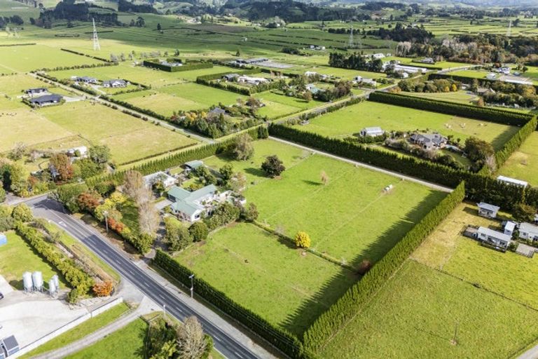 Photo of property in 484 Corbett Road, Lepperton, New Plymouth, 4373