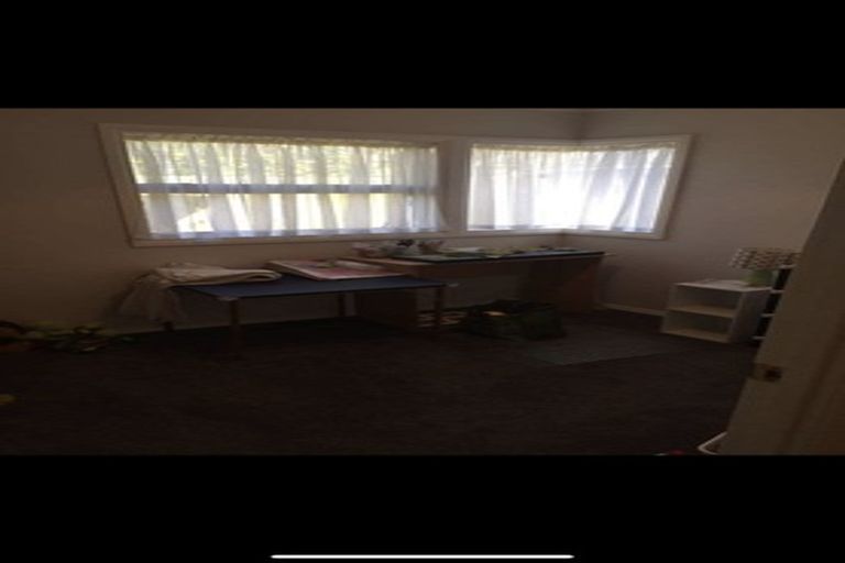 Photo of property in 2/18 Milton Road, Orewa, 0931