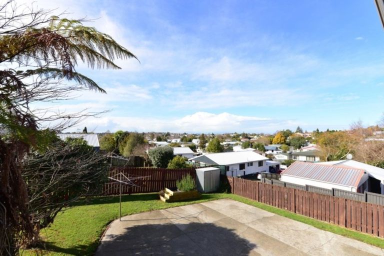 Photo of property in 28 Hamblyn Crescent, Nawton, Hamilton, 3200