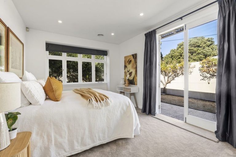 Photo of property in 18 Forres Street, Seatoun, Wellington, 6022