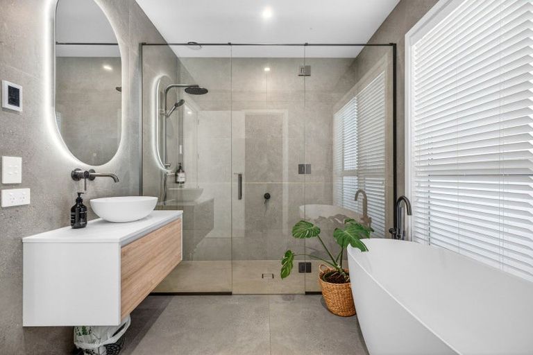 Photo of property in 38 Orchard Road, Greytown, 5712