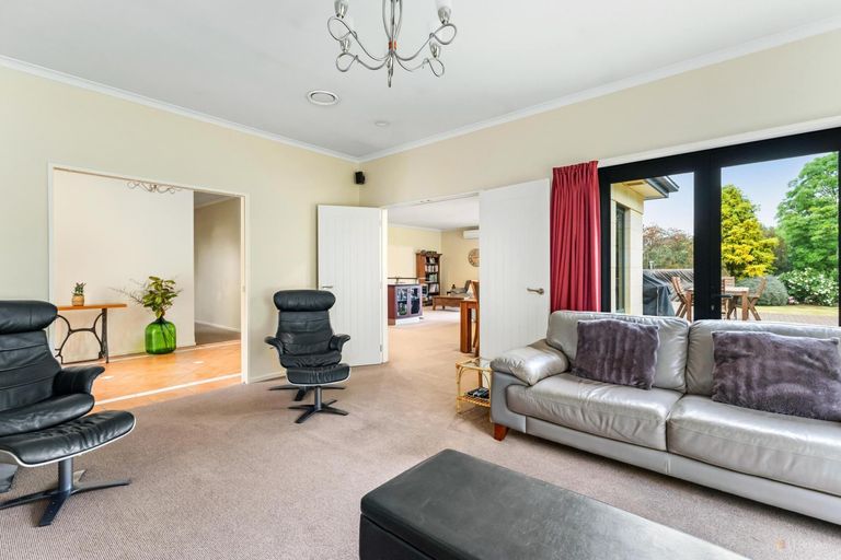 Photo of property in 75 Main North Road, Geraldine, 7930