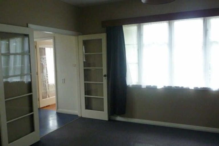 Photo of property in 9a Paeroa Street, Riccarton, Christchurch, 8041