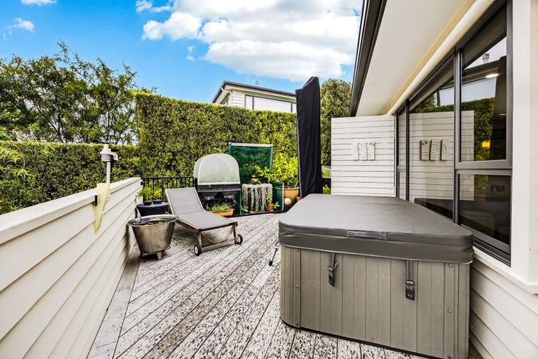 Photo of property in 1 Bella Vista Drive, Gulf Harbour, Whangaparaoa, 0930